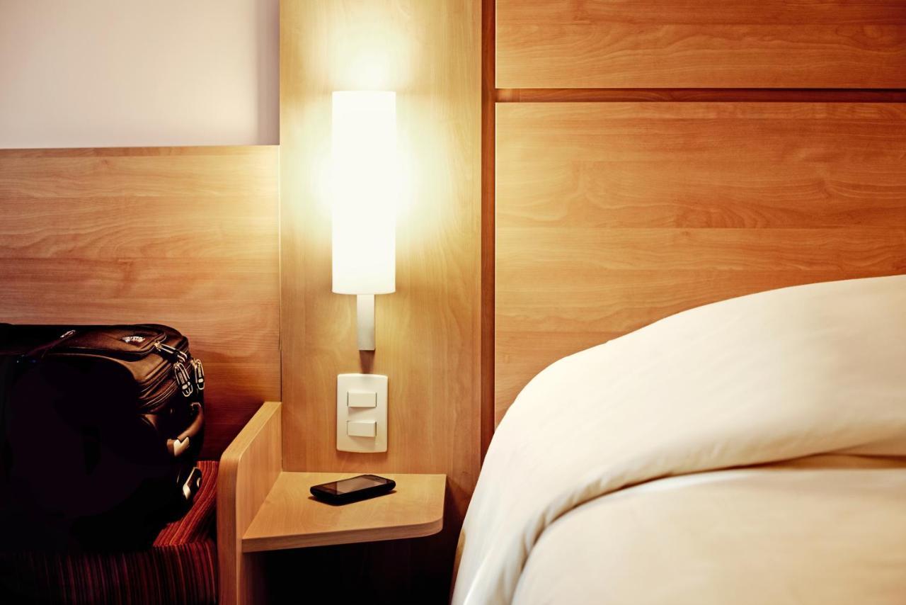Ibis Marseille Provence Aeroport 3*